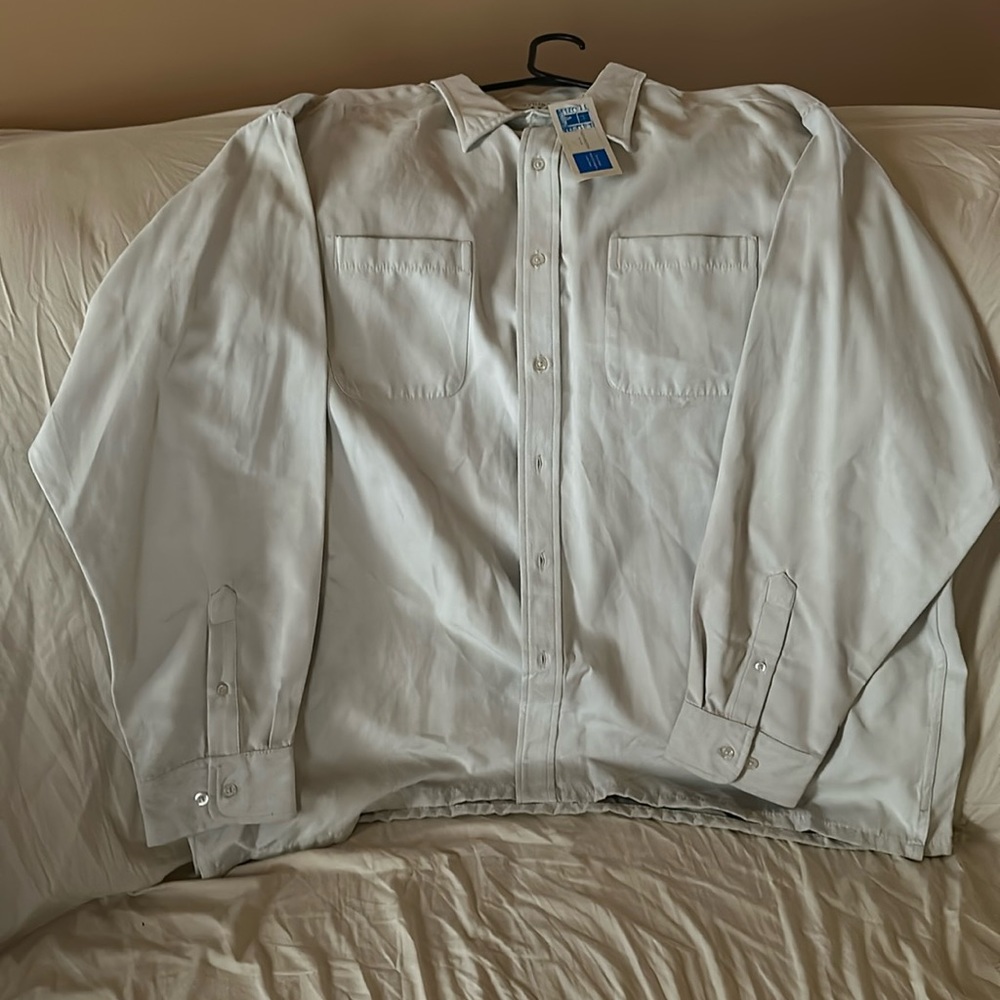 XXL Mens Covington Beige Button down shirt
